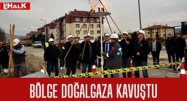 Bölge doğalgaza kavuştu
