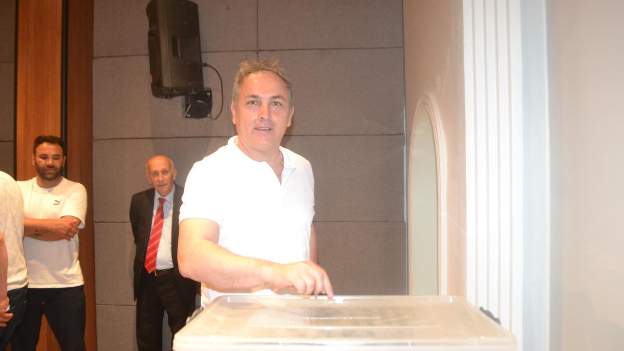 Bartınspor Başkanı Karaman Kongreye katıldı