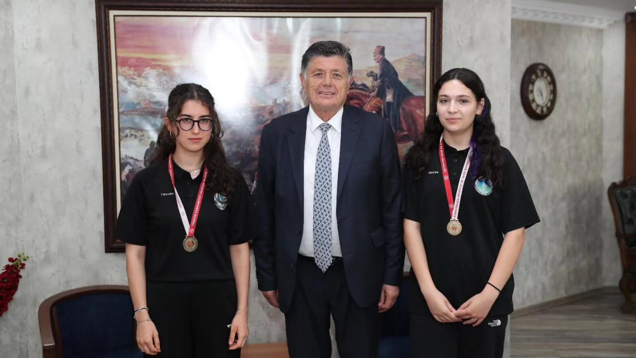Şampiyon Sporculardan Yalçınkaya'ya Ziyaret