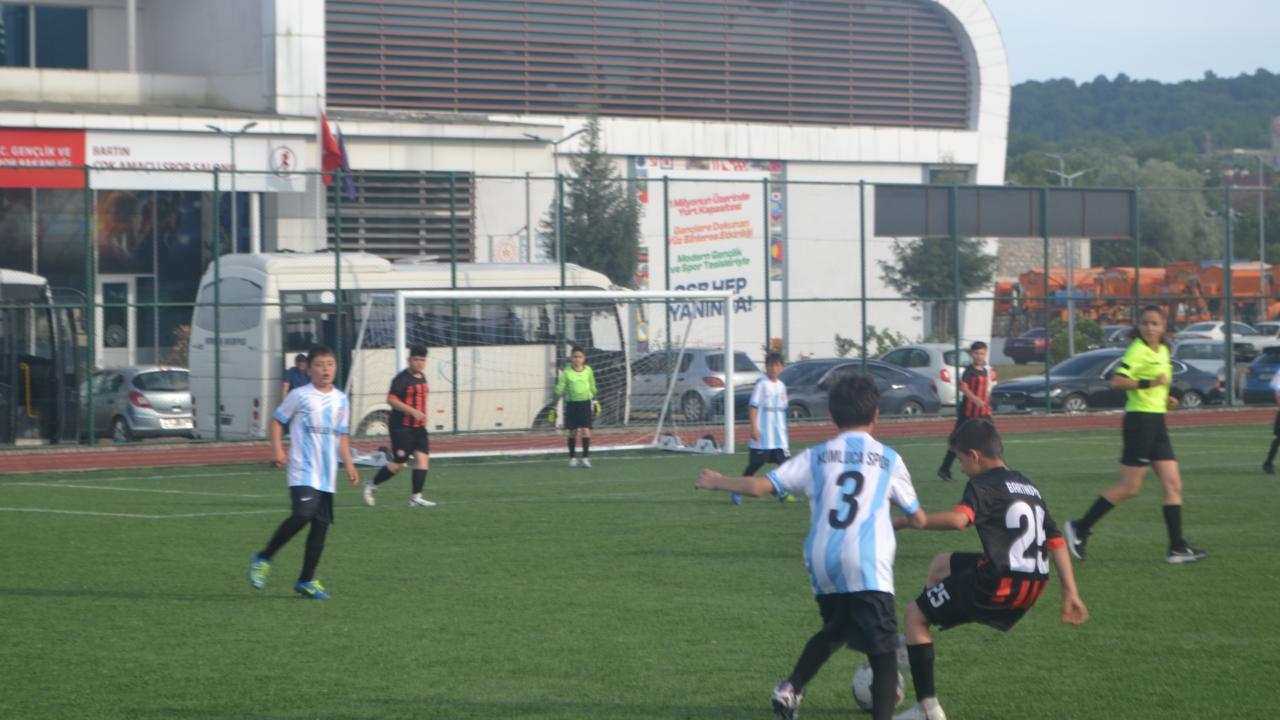 U11'de Bartınspor 3 puanı 3 golle aldı