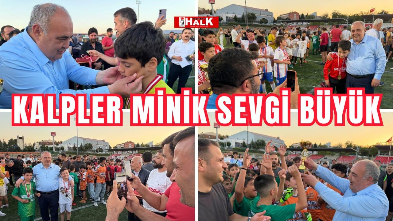 BU SEVGİNİN TARİFİ YOK!