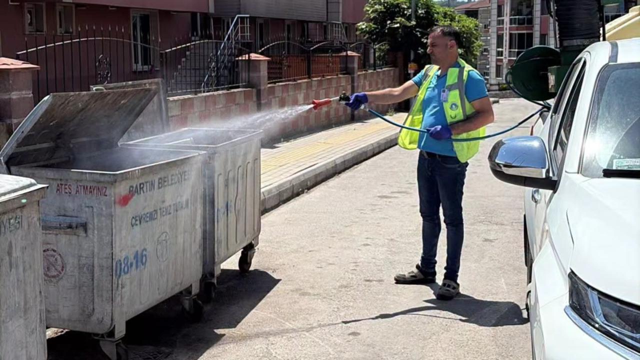 Ekipler sahaya indi!