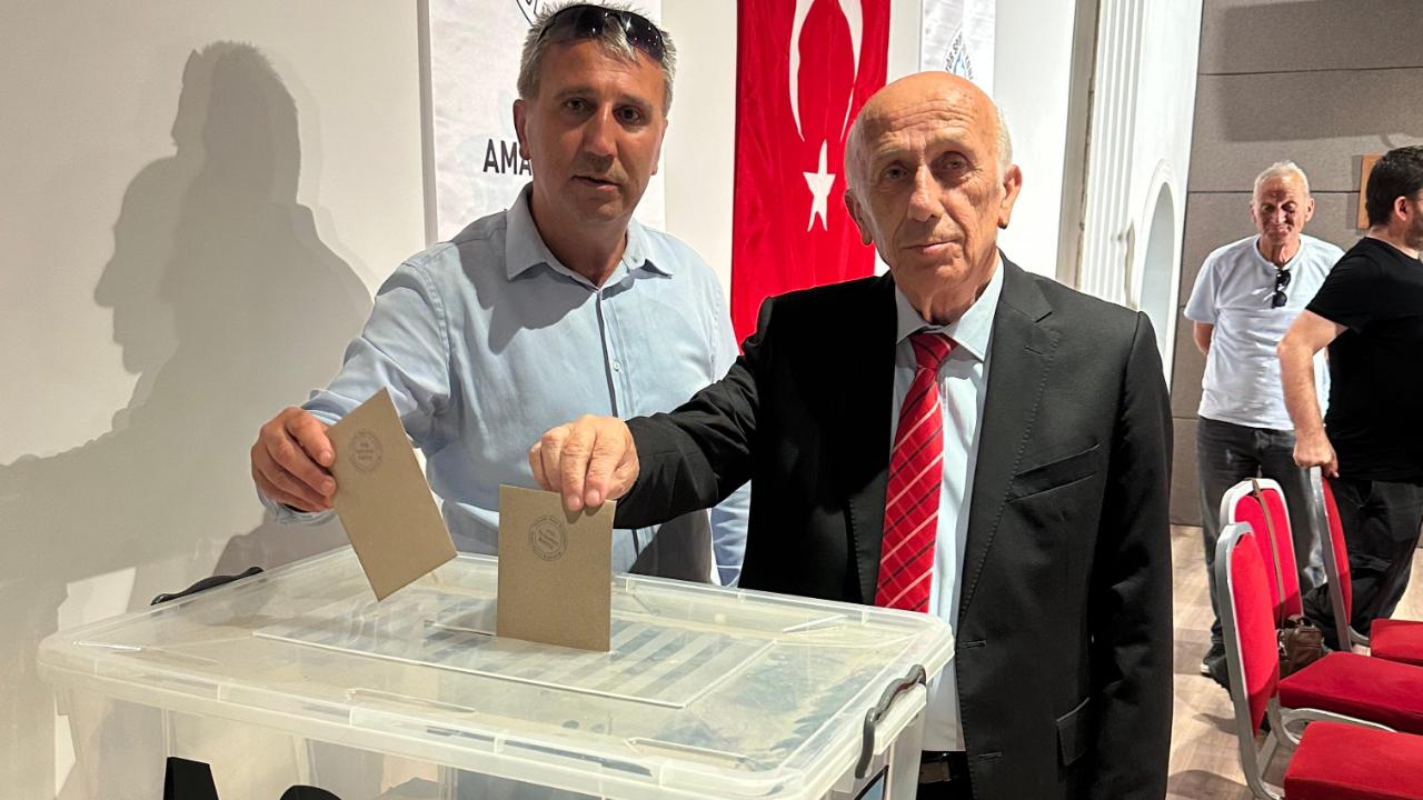 Fidayi Bşadin ASKF Kongresine Katıldı