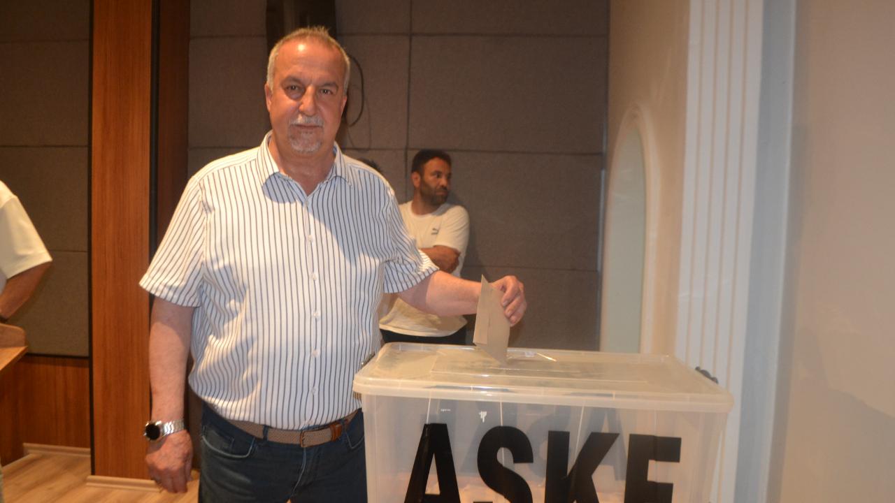 Zeki Şahin ASKF Kongresine Katıldı