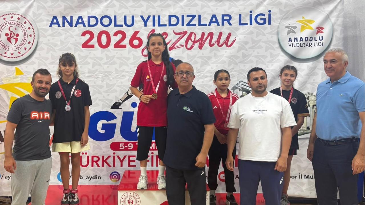 Zeynep Yüksel Türkiye 2.Oldu