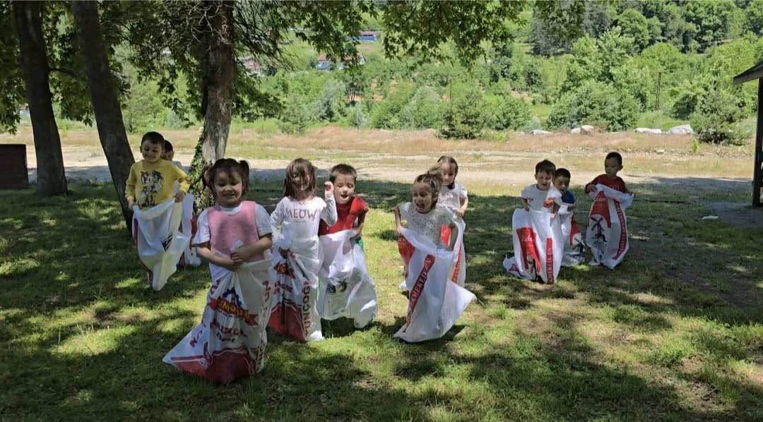 Öğrenciler piknikte doyasıya eğlendi