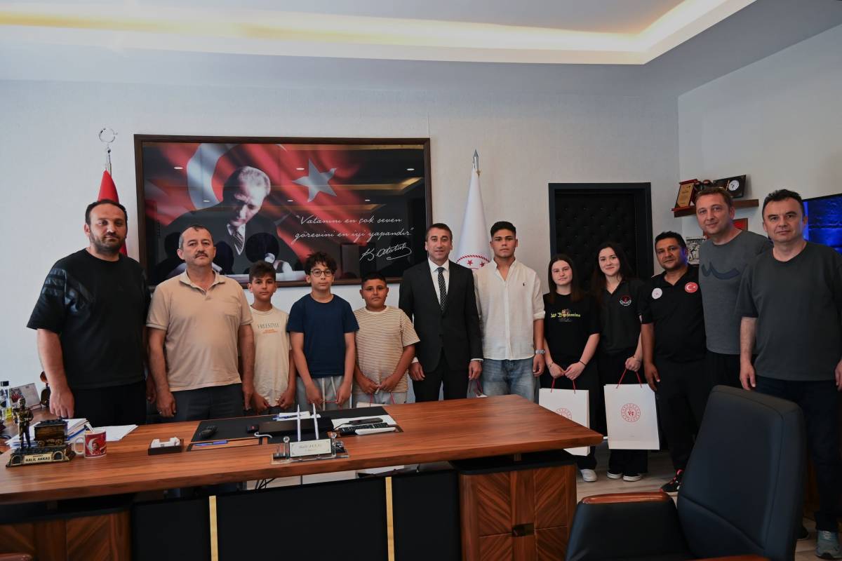 Başarılı sporculardan Akkaş'a ziyaret