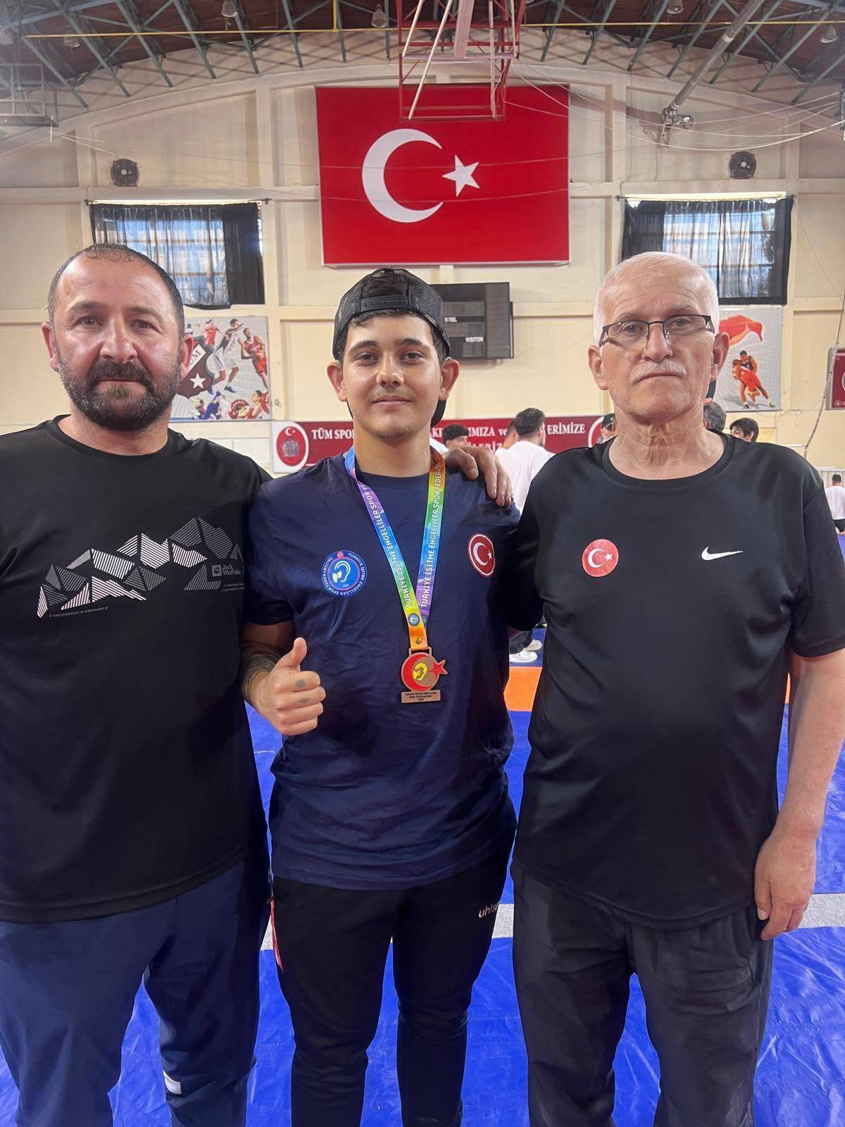 Sessiz Şampiyonlarımızdan Türkiye Madalyası!