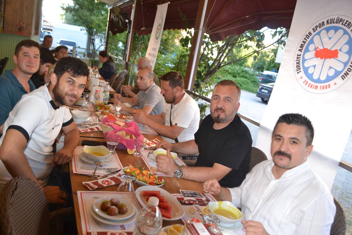 ASKF Dayanışma Yemeği Düzenledi