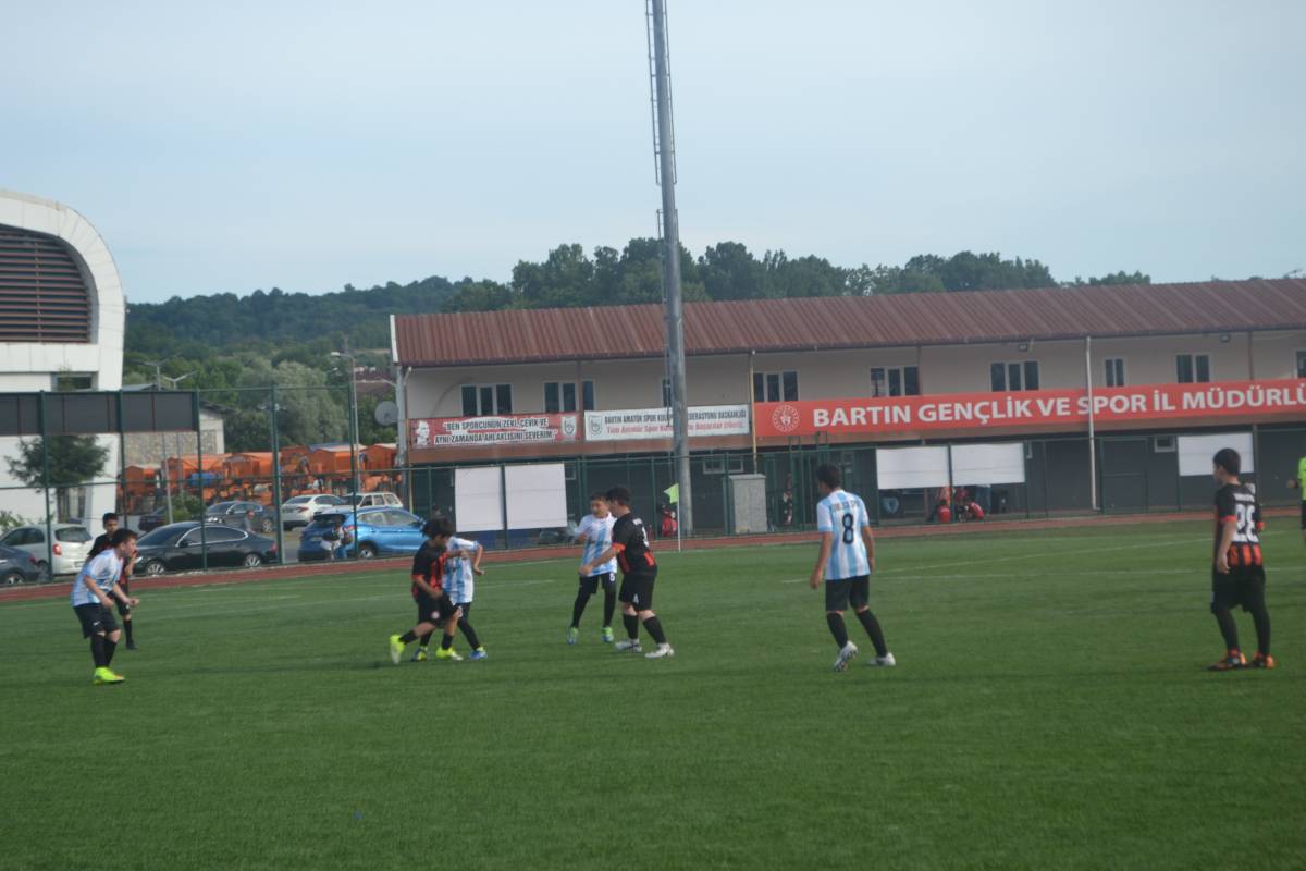U11'de Bartınspor 3 puanı 3 golle aldı