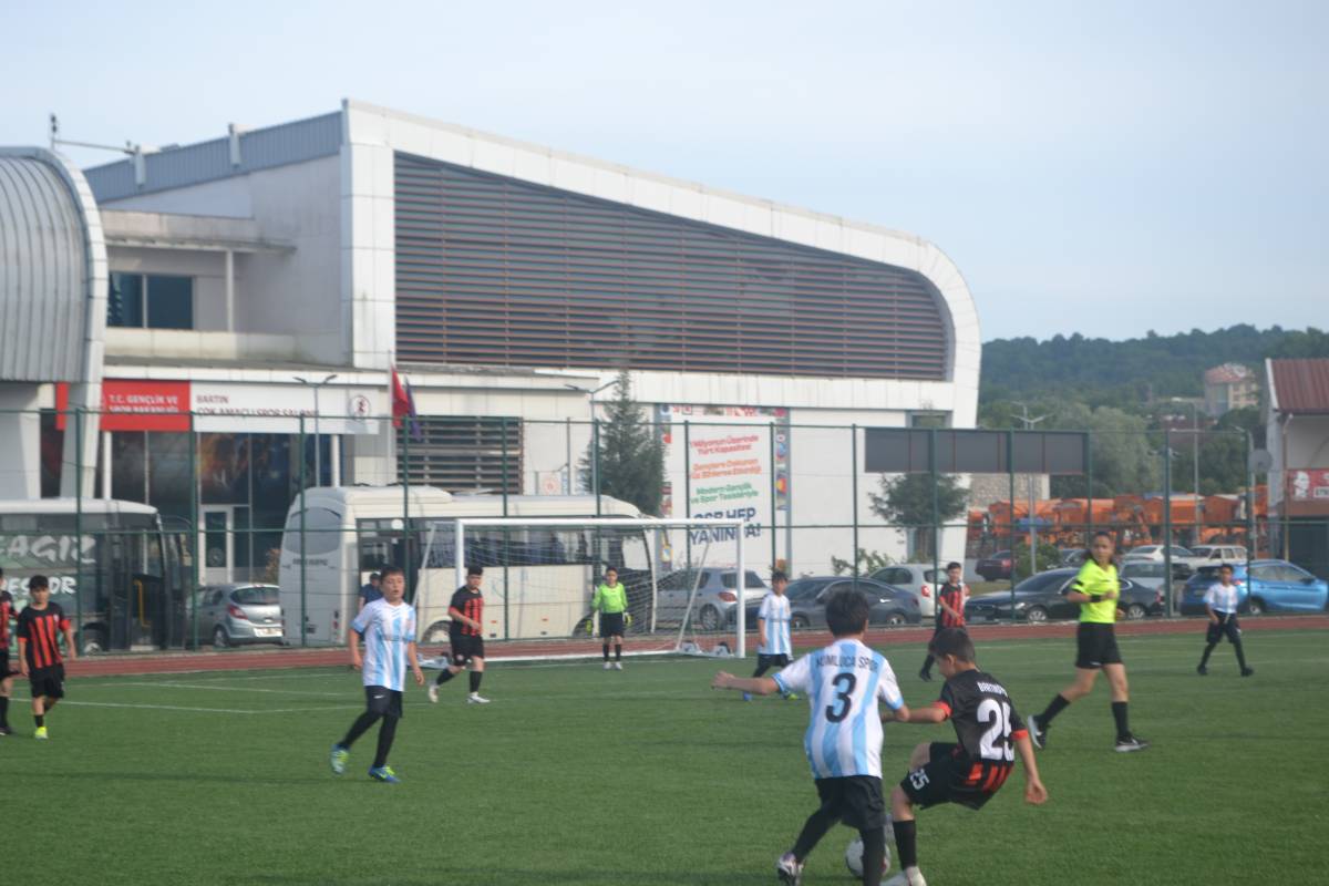 U11'de Bartınspor 3 puanı 3 golle aldı