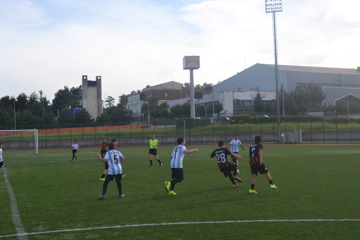 U11'de Bartınspor 3 puanı 3 golle aldı