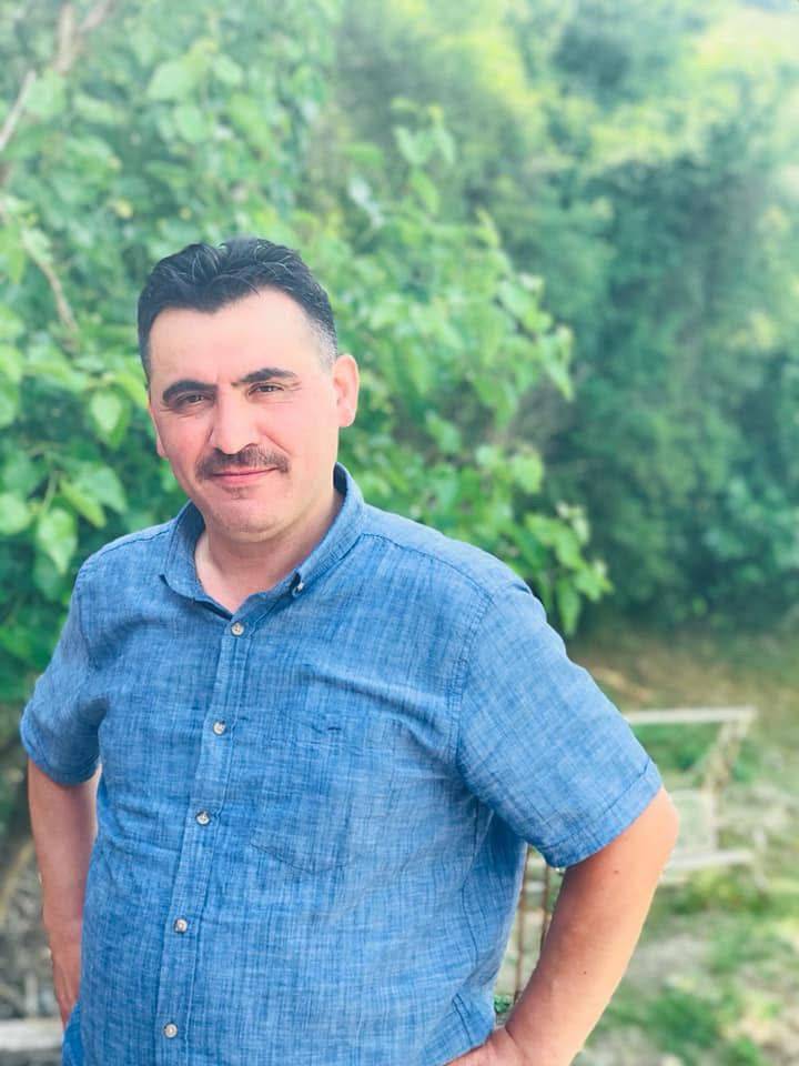 Muhtar kendini vurdu!