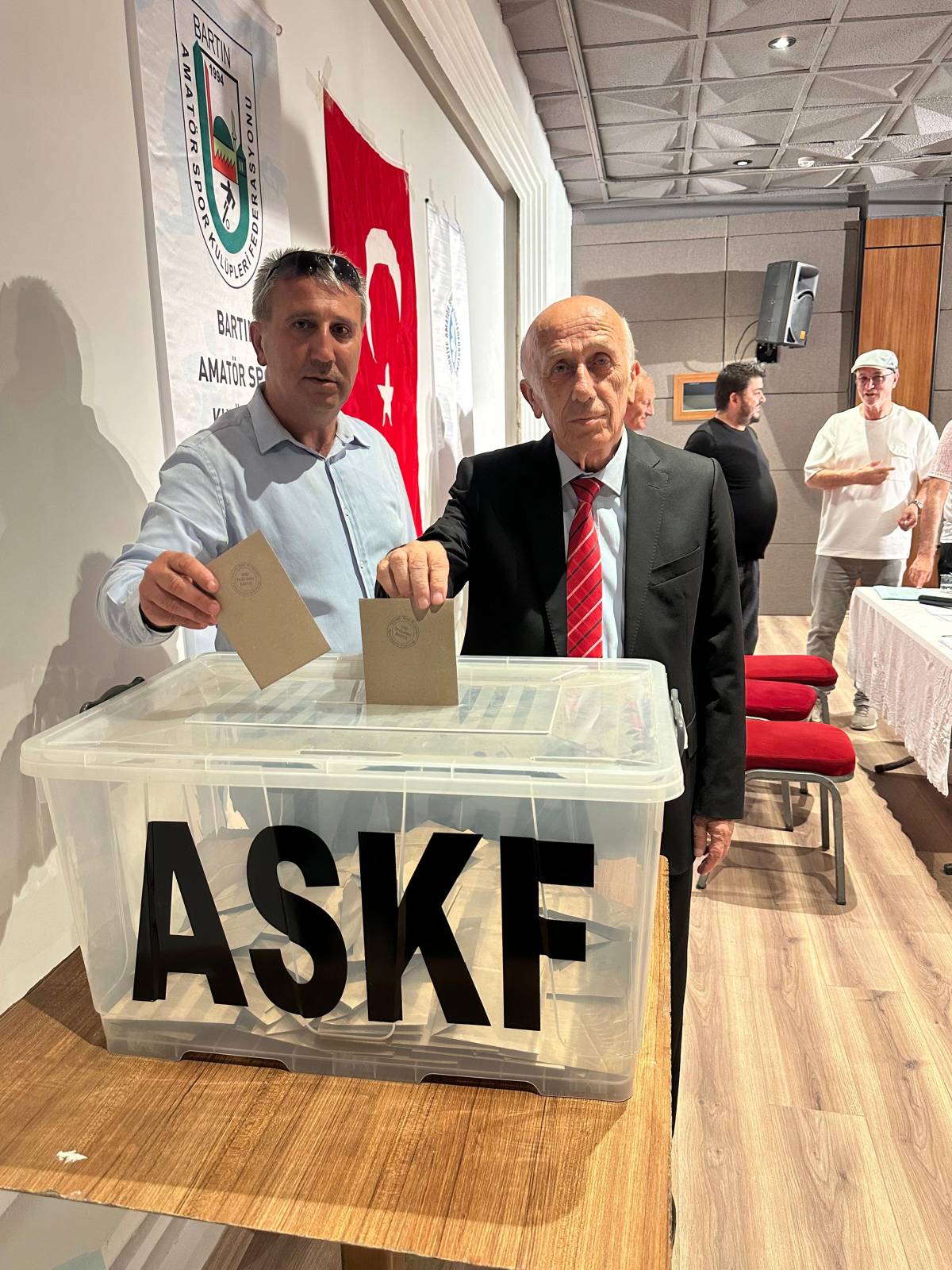 Fidayi Bşadin ASKF Kongresine Katıldı