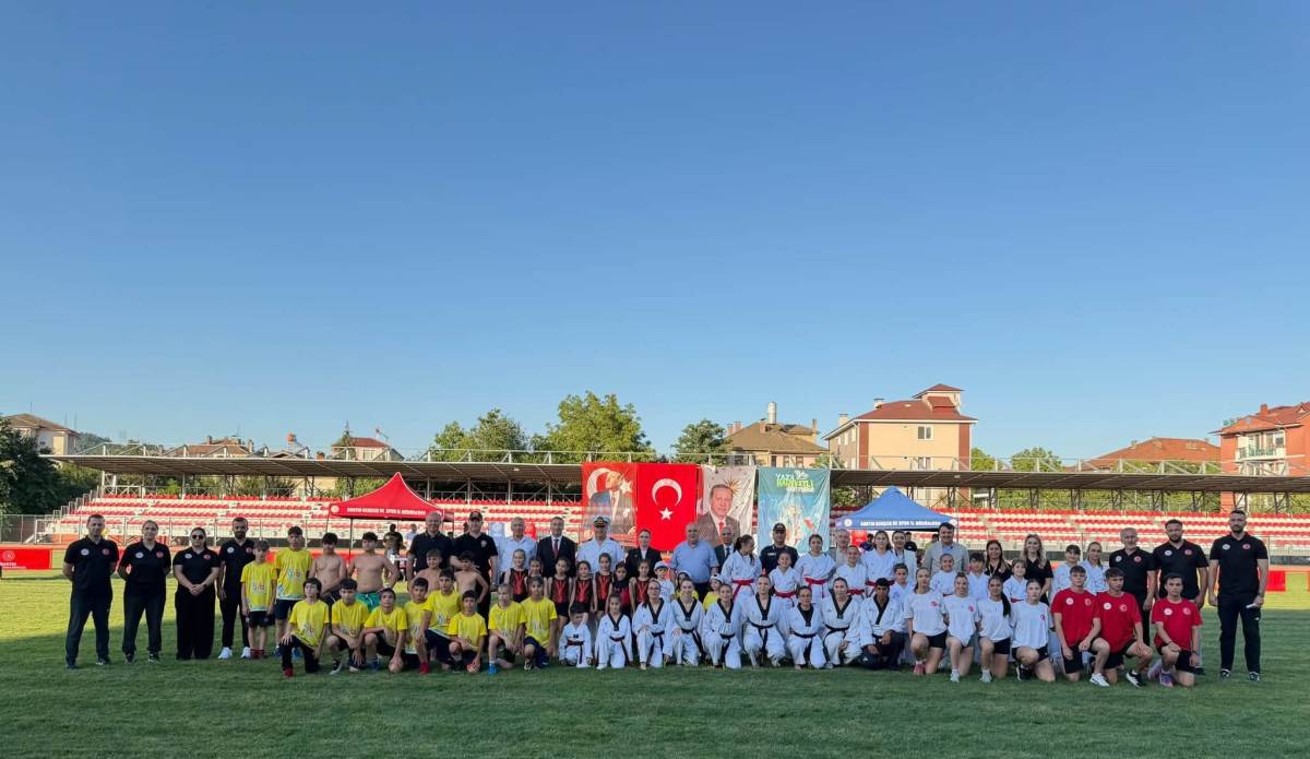 Milletvekili  Aldatmaz Spor Okulları Açılışına Katıldı