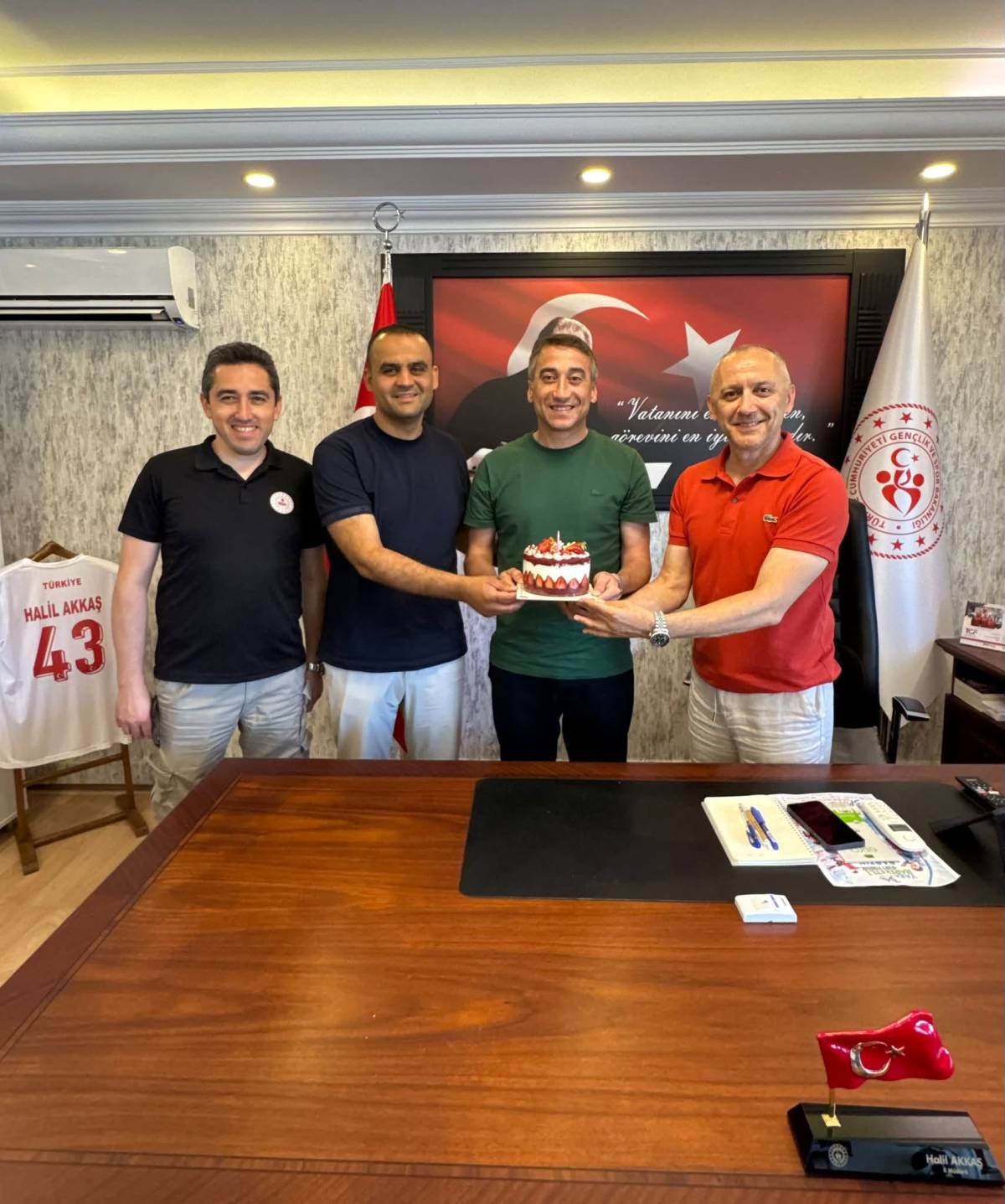 Akkaş'a Doğum Günü Sürprizi