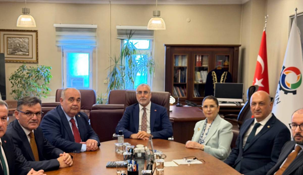 Bakan Işıkhan'dan  Ticaret ve Sanayi Odasına Ziyaret