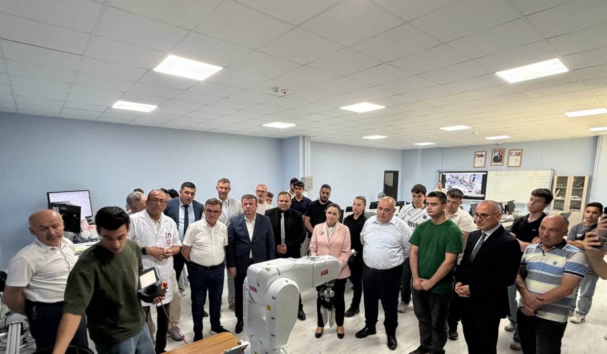 Aldatmaz İncelemelerde Bulundu
