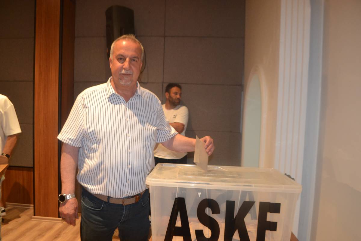 Zeki Şahin ASKF Kongresine Katıldı