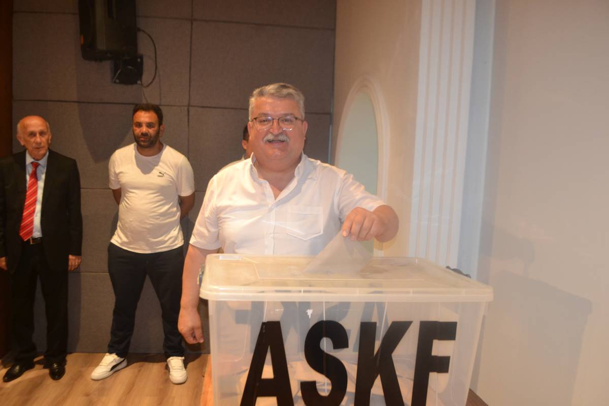ASKF Delegesi Ceylan Oy Kullandı