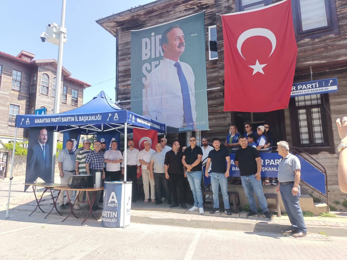 Bereket sokaklara taştı!